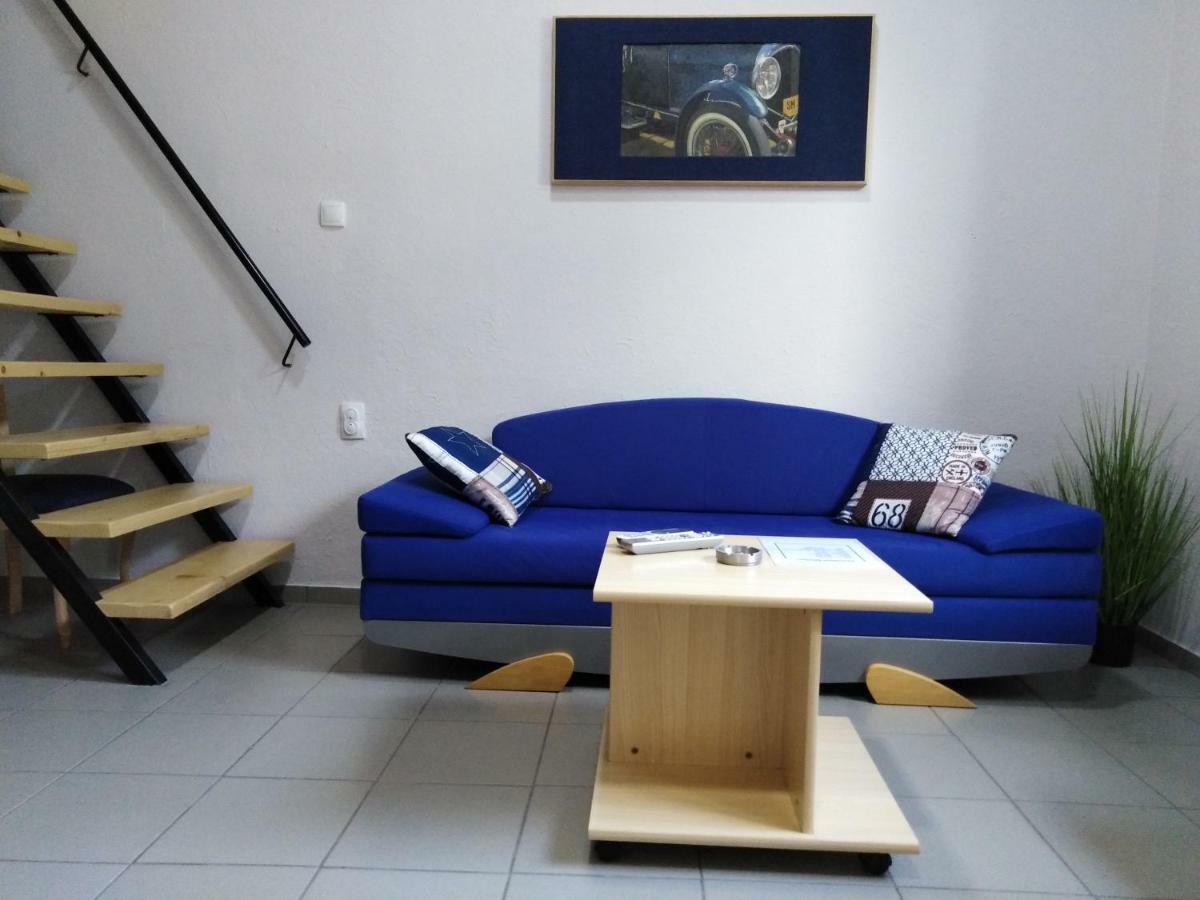 Apartmani Sirmium Sremska Mitrovica Exterior foto